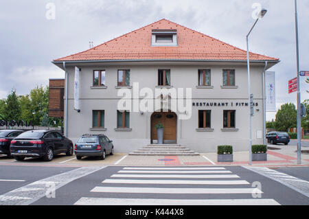 Sokolovna Pruhonice, Restaurant, salle de remise en forme Banque D'Images