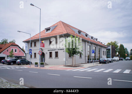 Sokolovna Pruhonice, Restaurant, salle de remise en forme Banque D'Images