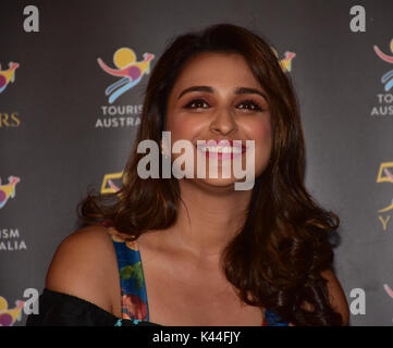 Mumbai, Inde. 16Th Jun 2017. L'actrice de Bollywood Parineeti Chopra posent au cours de l'Australie du tourisme annonce la nomination de son tout nouvel ambassadeur, Parineeti Chopra comme 'ami' de l'Australie à yashraj studio, Juhu à Mumbai. Credit : Azhar Khan/Alamy Live News Banque D'Images