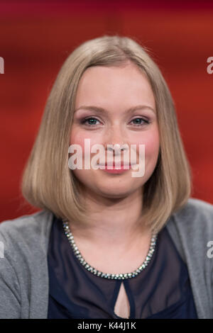 Berlin, Allemagne. 4e Septembre, 2017. Dur mais juste. Lisa Sophie - youtube - ItsColeslaw, GER, Berlin, 04.09.2017, la Modération : Frank Plasberg, Foto : Uwe Koch/fotobasis.de crédit : Uwe Koch/Alamy Live News Banque D'Images