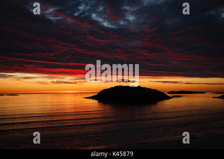 Coucher de soleil depuis la plage en andenes sur la îles Vesteralen Banque D'Images