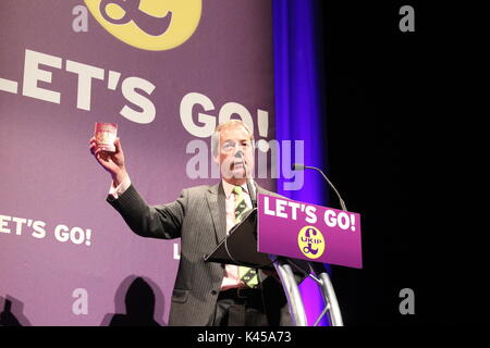 Les membres du parti UKIP participant à la conférence annuelle de l'UKIP dans Doncaster Banque D'Images