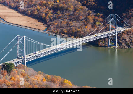 USA, New York, Hudson Valley, parc d'état de Bear Mountain, Bear Mountain Bridge sur la Rivière Hudson Banque D'Images