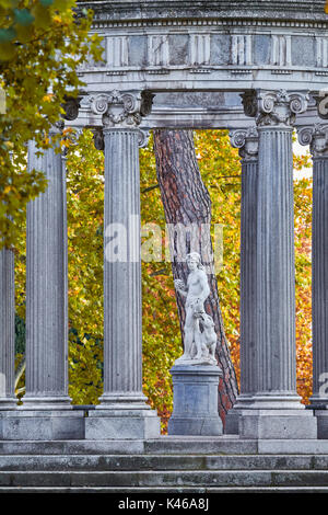 L'automne à Capricho Park (la folie). Madrid. L'Espagne. Banque D'Images