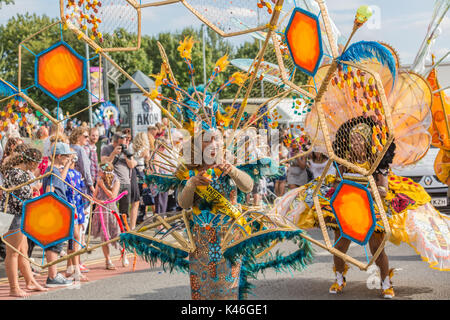 Une célébration de la diversité, de la culture et de la tolérance, 50 ans de Leeds West Indian Carnaval 2017. Banque D'Images