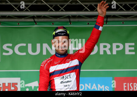 L'équipe de Briggs Graham Condor JLT après la troisième phase de l'OVO Energy Tour of Britain de Normanby Hall Country Park à Scunthorpe. Banque D'Images