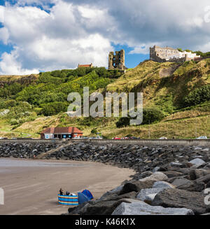 Le château de Scarborough de la marine drive Banque D'Images