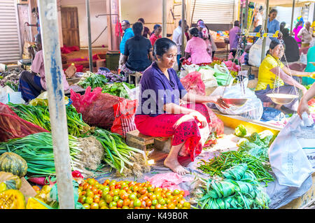 Wellawaya, Sri Lanka - 2 décembre 2016 : le marché aux légumes est l'endroit le plus populaire parmi d'acheter des fruits et légumes, le 2 décembre en wel Banque D'Images