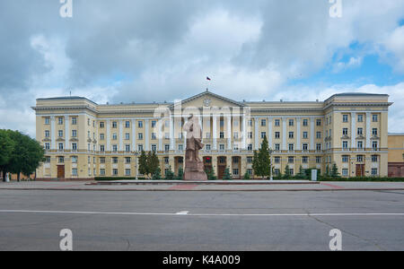 Bâtiment de l'administration régional de Smolensk en centre-ville, la Russie. Banque D'Images