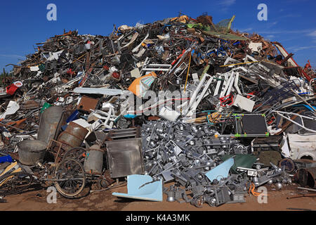 Parc à ferrailles, déchets métalliques des actions d'une entreprise de recyclage, Schrottplatz, Metallabfaelle Recyclingbetrieb in einem Lager Banque D'Images