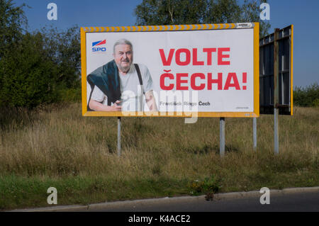 Partie des droits civiques, de la SPO, l'écriture VOTE  : (République tchèque, Frantisek Cech Ringo), pré-campagne électorale, billboard, Prague, République tchèque, 4 septembre, 20 Banque D'Images