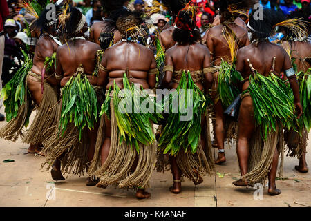 Les tribus des hauts plateaux se présentent à l'assemblée annuelle de sing sing, goroka Papouasie Nouvelle Guinée Banque D'Images