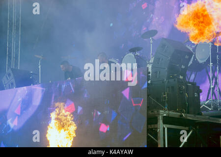 Turku, Finlande 8e juillet 2017 Duo suédois Galantis fonctionne à l'édition 2017 de l'Open Air Festival Ruisrock finlandais Banque D'Images