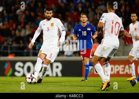 Vaduz, Liechtenstein. 12Th Mar, 2017. Gerard Pique (3) Espagnol's player. Au cours de la qualification pour la Coupe du Monde 2018, ronde 8, entre le Liechtenstein contre l'Espagne au Rheinpark stadium à Vaduz, Liechtenstein, le 5 septembre 2017 . Más Información Gtres Crédit : Comuniación sur ligne, S.L./Alamy Live News Banque D'Images