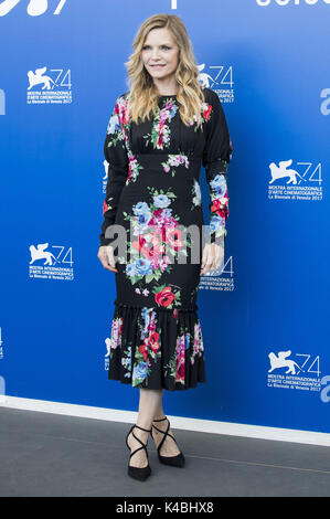 Venise, Italie. 05 Sep, 2017. Michelle Pfeiffer au cours de la "Mère !' photocall au 74e Festival International du Film de Venise au Palazzo del Casino sur Septembre 05, 2017 à Venise, Italie | Verwendung weltweit/alliance photo Credit : dpa/Alamy Live News Banque D'Images