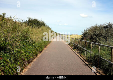 Chapelle Saint-léonard, Lincolnshire, Royaume-Uni. 16 août, 2017. La côte entre chapelle Saint-Léonard et Chapel point à point à partir de la chapelle de vers Banque D'Images