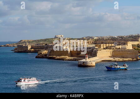 Vue depuis le Fort St Elmo à La Valette pour le Bastion de Vittoriosa Banque D'Images