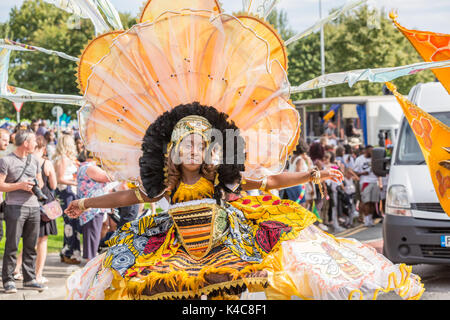 Une célébration de la diversité, de la culture et de la tolérance, 50 ans de Leeds West Indian Carnaval 2017. Banque D'Images