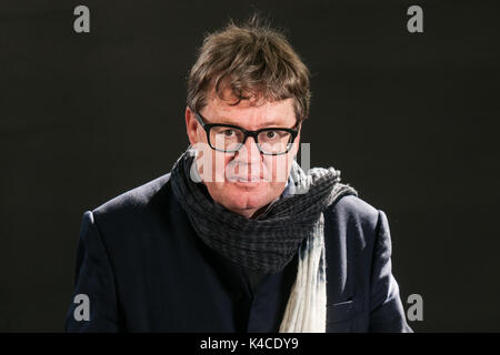 La romancière britannique, documentaire, producteur de télévision et dramaturge James Runcie assiste à un photocall au cours de l'Edinburgh International Book Banque D'Images