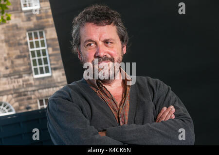 Directeur de théâtre et écrivain anglais Dominic Dromgoole assiste à un photocall au cours de l'Edinburgh International Book Festival le 12 août 2017 dans Edinb Banque D'Images