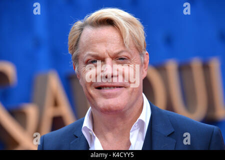 Eddie Izzard arrive à la première britannique de Victoria & Abdul à l'Odeon, Leicester Square, Londres. Banque D'Images