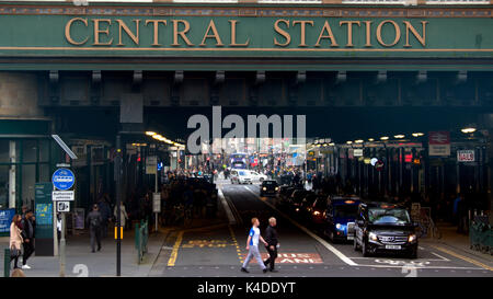 La gare centrale de "pollution" Hielanman point du parapluie Parapluie Highlanders argyle et Hope Street Glasgow Banque D'Images