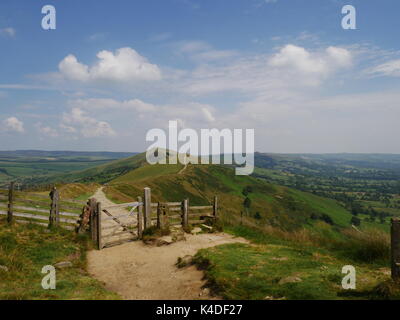 Sentier sur mam tor, parc national de Peak District, Derbyshire Banque D'Images