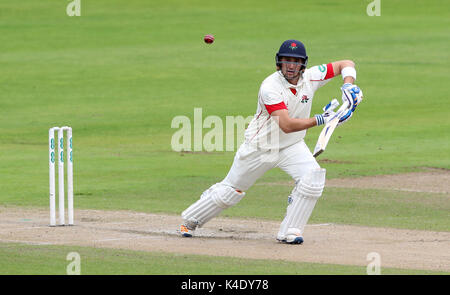 Liam du Lancashire Livingstone hits out contre l'Essex, au cours de la Division, Championnat du comté de Specsavers 1 match à Unis Old Trafford, Manchester. Banque D'Images