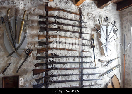 Fusils en museum église Notre Dame, le Monténégro Banque D'Images