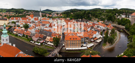 Cesky Krumlov - vue aérienne de la petite ville dans la région de Bohême du sud de la République tchèque. Vieux Ceský Krumlov est un UNESCO World Heritage Site. Banque D'Images