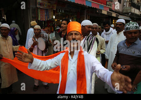 Chanteurs en dehors de ajmer dargah sharif, Rajasthan, Inde, Asie Banque D'Images