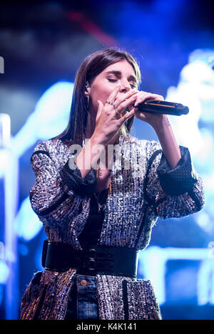 Carmagnola, 5e semptmber 2017, la chanteuse italienne Bianca Atzei effectue en Carmagnole lors du traditionnel "fiera del peperone' Credit : Alberto Gandolfo/Alamy Live News Banque D'Images