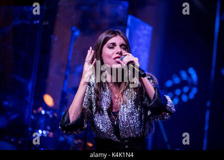 Carmagnola, 5e semptmber 2017, la chanteuse italienne Bianca Atzei effectue en Carmagnole lors du traditionnel "fiera del peperone' Credit : Alberto Gandolfo/Alamy Live News Banque D'Images