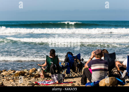 San Clemente, USA. 06 Sep, 2017. Une ronde de surf à la Swatch 2017 Women's Pro à des chevalets, San Onofre State Beach, San Clamente, CA le 06 septembre 2017. Credit : Benjamin Ginsberg/Alamy Live News Banque D'Images