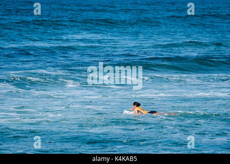 San Clemente, USA. 06 Sep, 2017. Une ronde de surf à la Swatch 2017 Women's Pro à des chevalets, San Onofre State Beach, San Clamente, CA le 06 septembre 2017. Surfer : Tyler Wright (AUS). Credit : Benjamin Ginsberg/Alamy Live News Banque D'Images