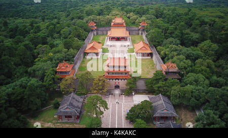 Shenyang, Shenyang, Chine. Sep 6, 2017. Shenyang, Chine-6th September 2017 : (usage éditorial uniquement. Chine).Le Mausolée Fuling, également connu sous le nom de mausolée de l'Est, est le mausolée de Nurhachi, l'empereur fondateur de la dynastie des Qing et son épouse, l'Impératrice Xiaocigao. Il a servi comme le site principal de cérémonies rituelles menées par la famille impériale durant l'ensemble de la dynastie des Qing.Situé dans la partie orientale de la ville de Shenyang, province de Liaoning, dans le nord-est de la Chine, Fuling a été un site du patrimoine mondial de l'Unesco depuis 2004. Crédit : SIPA Asie/ZUMA/Alamy Fil Live News Banque D'Images