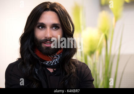 Munich, Allemagne. 12Th Mar, 2017. La chanteuse Conchita Wurst (Thomas Neuwirth) à Munich (Allemagne), 5 septembre 2017. Photo : Sven Hoppe/dpa/Alamy Live News Banque D'Images