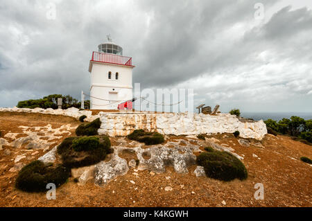 Phare du cap Borda sous de sombres nuages. Banque D'Images