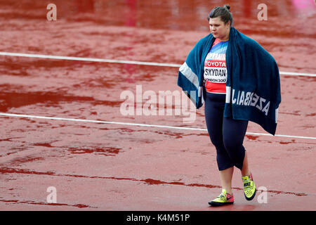 Hanna SKYDAN (Azerbaïdjan) qui se font concurrence sur le marteau de la femme B, à la qualification, aux Championnats du monde IAAF 2017, Queen Elizabeth Olympic Park, Stratford, London, UK. Banque D'Images