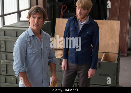 Faite de l'Amérique est un film biographique américain 2017 réalisé par Doug Liman, écrit par Gary Spinelli et avec Tom Cruise. Cette photo est pour un usage éditorial uniquement et est l'auteur de la société film et/ou le photographe attribué par le film ou la société de production et ne peut être reproduite que par des publications dans le cadre de la promotion du film ci-dessus. Un crédit obligatoire pour l'entreprise de film est nécessaire. Le photographe devrait également être portés lorsqu'il est connu. Banque D'Images