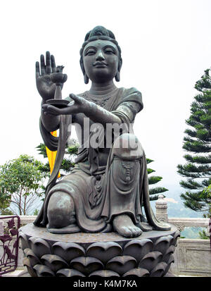 Statue sur l'île de Lantau Banque D'Images