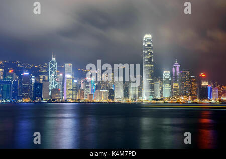 Hong Kong, Chine - Mai 04, 2013 : le port de Victoria de Hong Kong en Chine, à Hong Kong. Banque D'Images