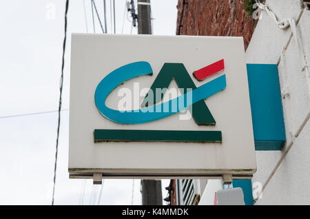 Signe extérieur d'une succursale du Crédit Agricole Nord de France à Hardinghen, Pas-de-Calais Banque D'Images