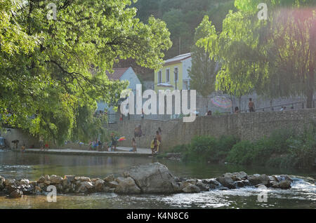 Plage fluviale de l'agroal dans ourem. portugal Banque D'Images