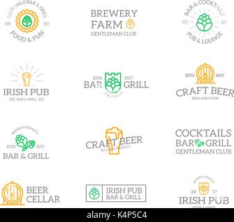 Ensemble de retro vintage logo la bière et de l'alcool ou des insignes, emblèmes, étiquettes et d'écussons et d'autres objets de marque. Style ligne vectorielle Illustration de Vecteur