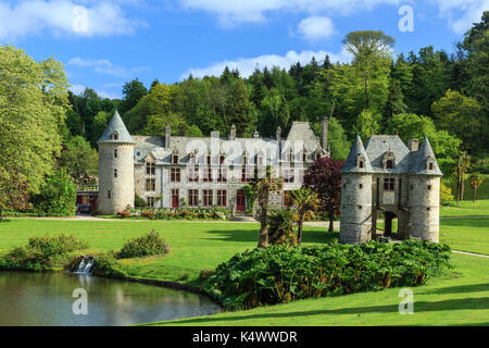 France, Manche (50), l'Ile du Cotentin, le Cap de La Hague, Urville-Nacqueville, château et parc de Nacqueville labelisé Jardin Remarquable // France, Manche, Lit bébé Banque D'Images