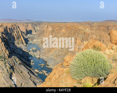 Vue sur le canyon de la rivière oranje du point de vue de l'Ararat, augrabies falls np, North Cape, Afrique du Sud Banque D'Images