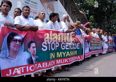 Dhaka, Bangladesh. 07Th sep 2017. Dhaka, Bangladesh - septembre 07, 2017 : manifestation devant les gens du Bangladesh dhaka's National press club le jeudi pour protester contre le traitement des musulmans Rohingya au Myanmar. crédit : sk Hasan Ali/Alamy live news Banque D'Images