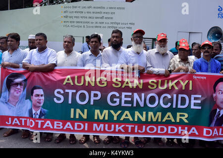 Dhaka, Bangladesh. 07Th sep 2017. Dhaka, Bangladesh - septembre 07, 2017 : manifestation devant les gens du Bangladesh dhaka's National press club le jeudi pour protester contre le traitement des musulmans Rohingya au Myanmar. crédit : sk Hasan Ali/Alamy live news Banque D'Images