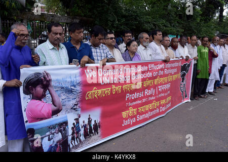 Dhaka, Bangladesh. 07Th sep 2017. Dhaka, Bangladesh - septembre 07, 2017 : manifestation devant les gens du Bangladesh dhaka's National press club le jeudi pour protester contre le traitement des musulmans Rohingya au Myanmar. crédit : sk Hasan Ali/Alamy live news Banque D'Images